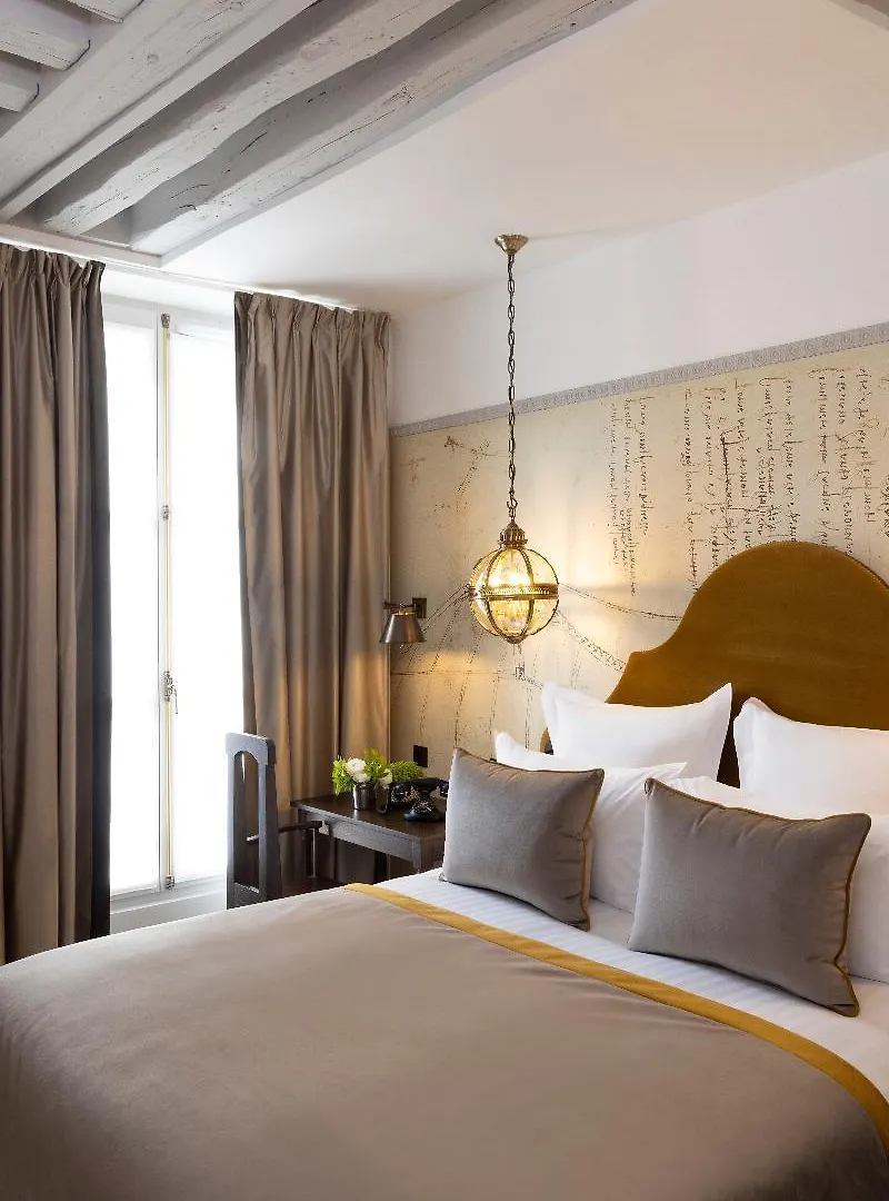 Hotel Vinci Due & Spa París 4*,